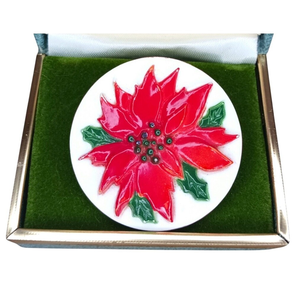 VTG Christmas Poinsettia Round Pin Brooch Plastic Holiday Jewelry Hong Kong Made